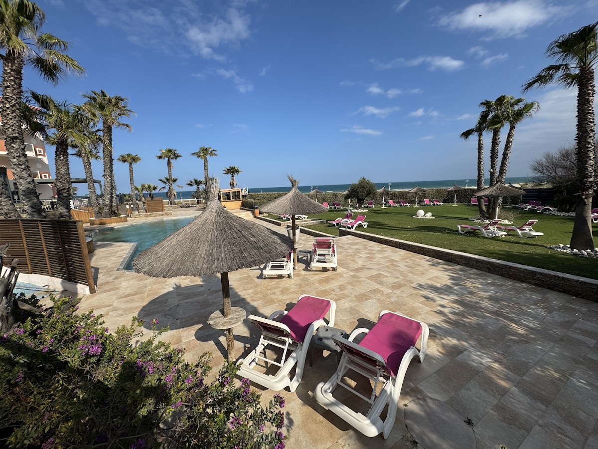 Grand Hôtel Les Flamants Roses - photo