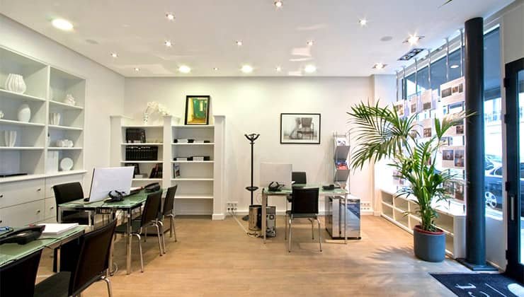 Photo Agence immobilière District George V - Paris 8