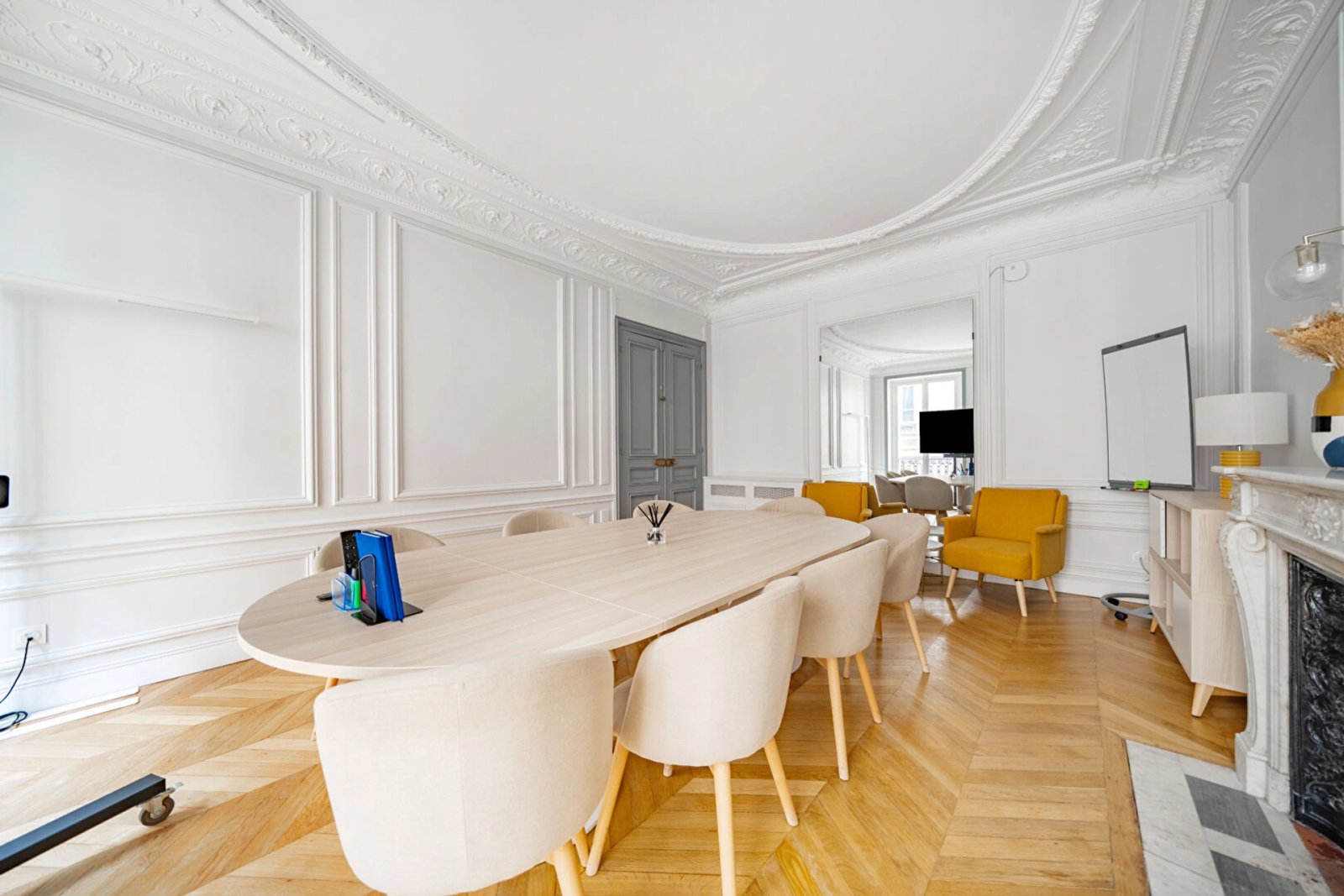 Photo AGENCE IMMOBILIERE FREDeLION – PARIS 8 Europe