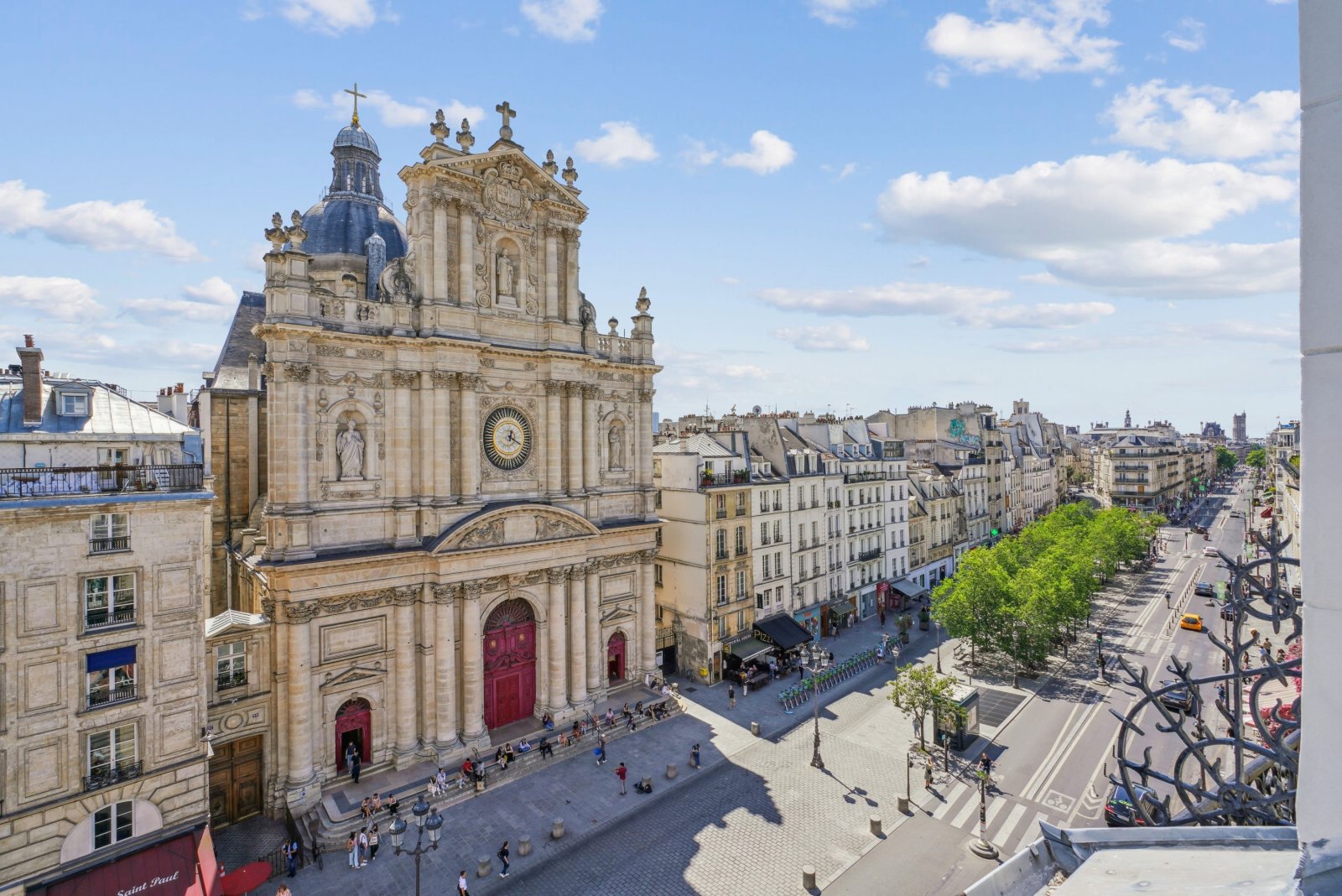 Agence immobilière - Sixième Avenue Marais