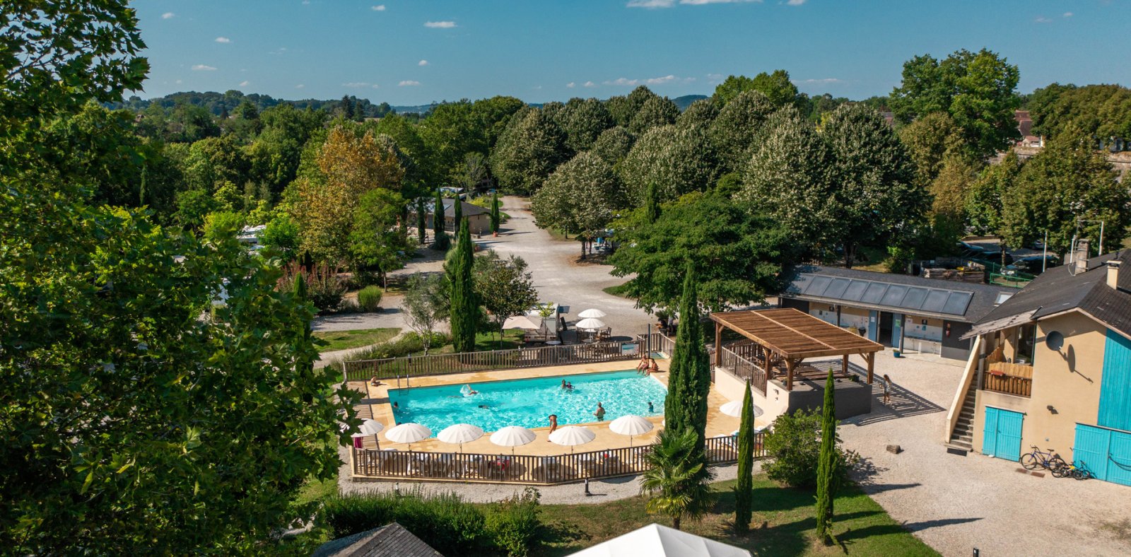Photo Camping Beau Rivage | Camping 3 étoiles piscine et bord de rivière à Navarrenx au pied des Pyrénées en Béarn, 64