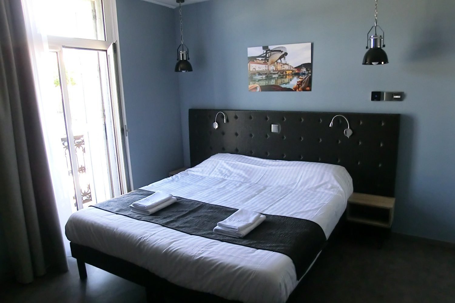 Hotel Sur Le Quai
