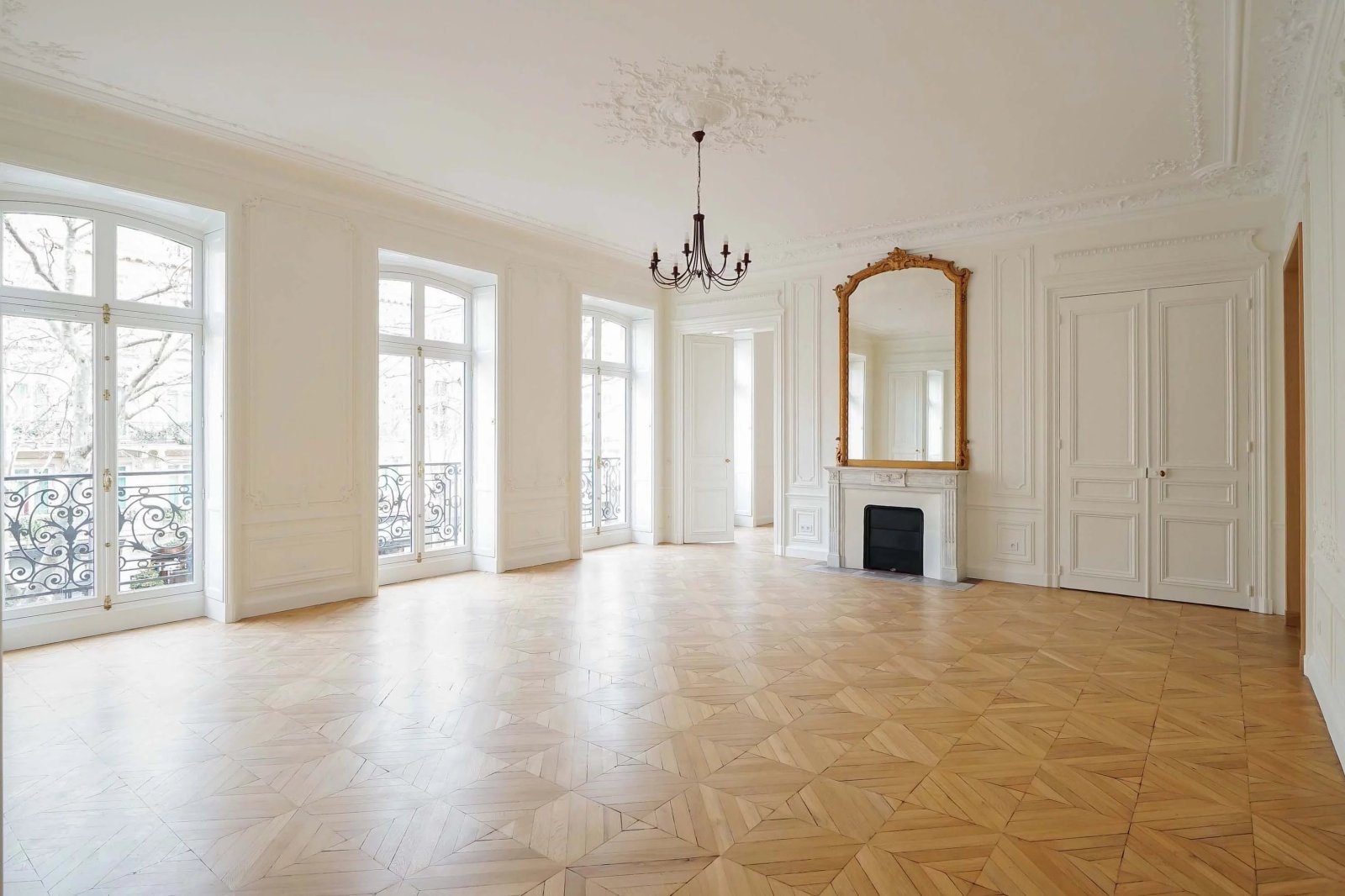 Junot Fine Properties
