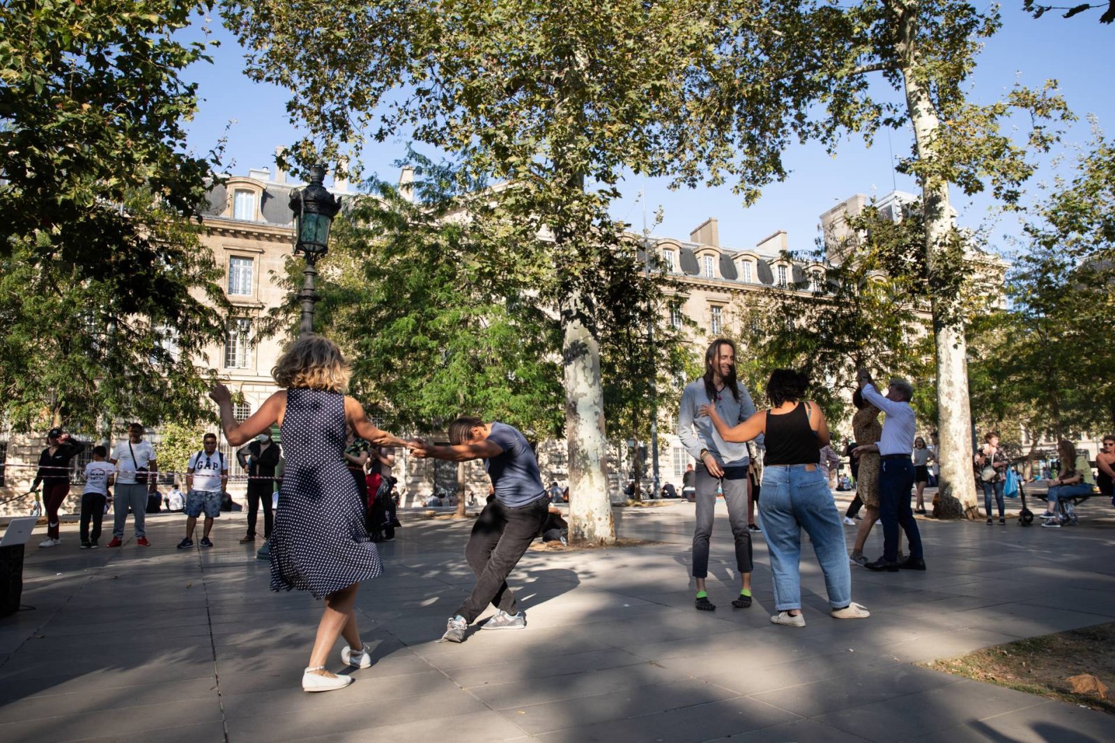 L'AGENCE DES ARTS ET MÉTIERS