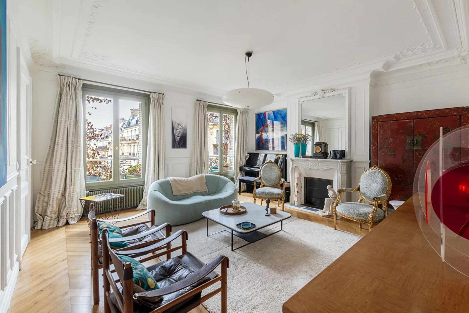 Photo Maison Avril - Agence immobilière de quartier Paris 9
