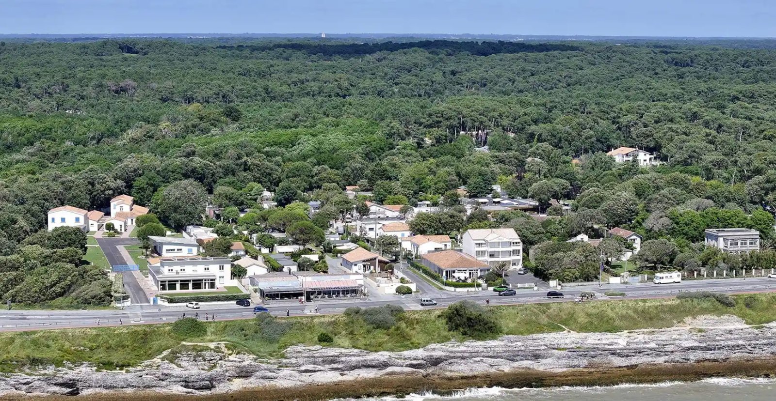 Tahiti Village | Camping La Grande Côte | Camping Saint Palais | Royan